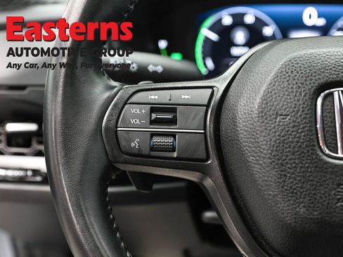 Used 2025 Honda Accord Sport image 15