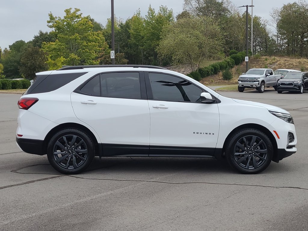 Used 2022 Chevrolet Equinox RS w/ LPO, Floor Liner Package FWD image 6