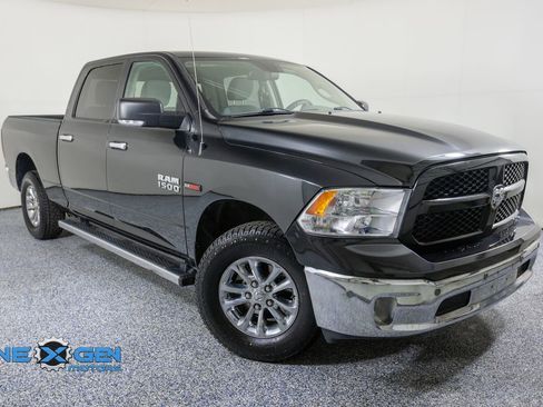 Used 2018 RAM 1500 Big Horn AWD/4WD image 1