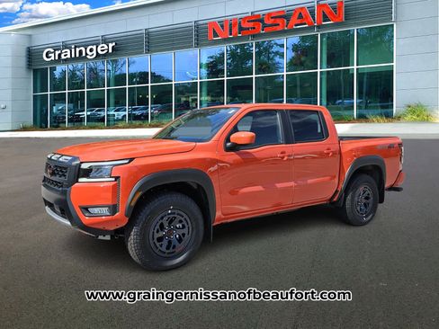 New 2025 Nissan Frontier PRO-4X AWD/4WD image 2