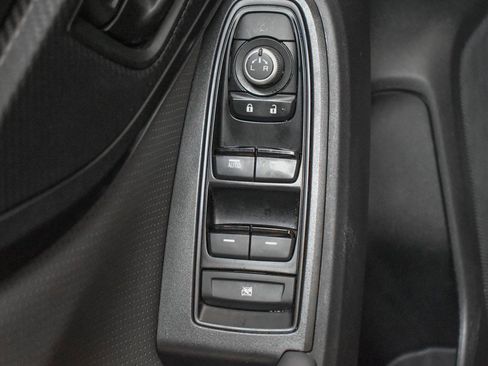 Used 2021 Subaru Crosstrek 2.5i Sport w/ Moonroof Package image 20