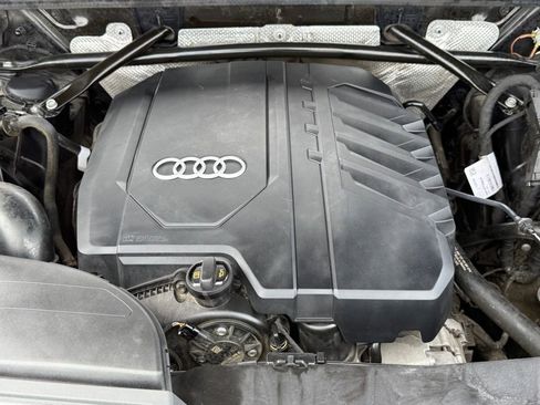 Used 2021 Audi Q5 2.0T Premium AWD/4WD image 32