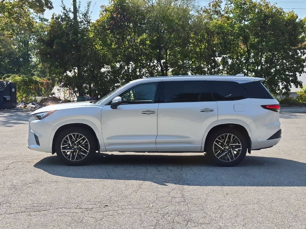 Used 2025 Lexus TX 350 AWD w/ Technology Package image 10