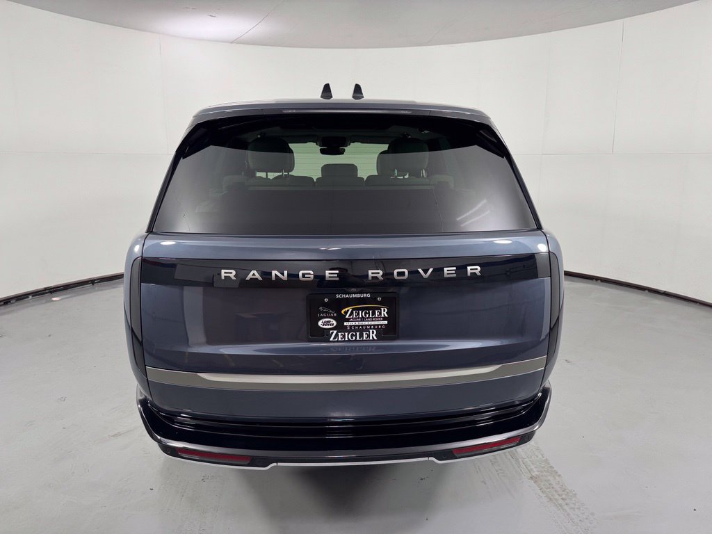 Used 2025 Land Rover Range Rover SE AWD/4WD image 8