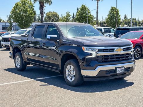 Used 2024 Chevrolet Silverado 1500 LT AWD/4WD image 5