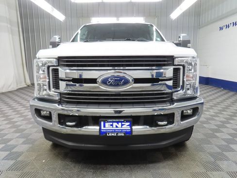 Used 2019 Ford F250 XLT w/ XLT Premium Package AWD/4WD image 39