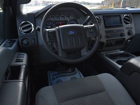 Used 2013 Ford F250 XLT w/ XLT Premium Pkg image 19