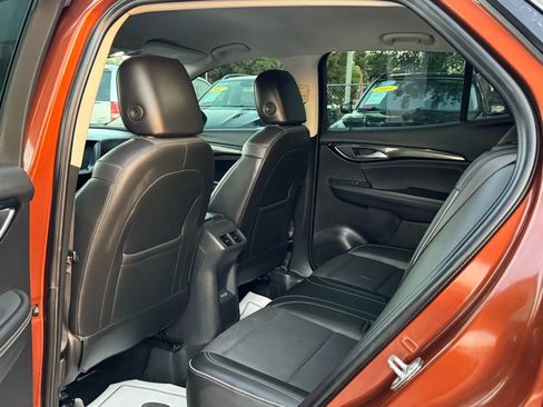 Used 2022 Buick Envision Essence w/ Technology Package I image 16