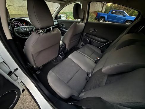 Used 2021 Honda HR-V EX image 44