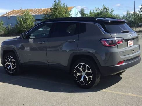 Certified 2024 Jeep Compass Limited image 6