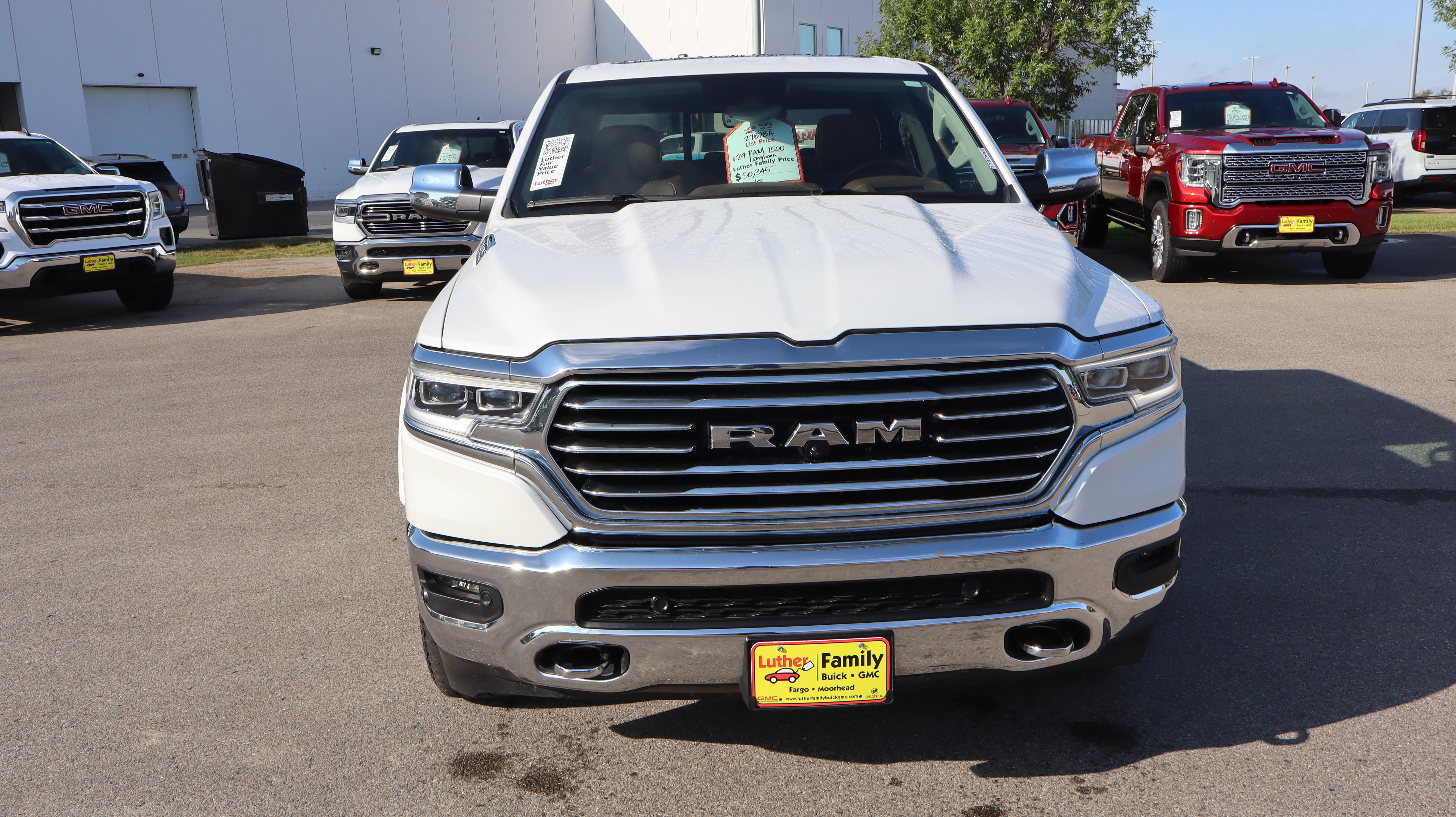 Used 2024 RAM 1500 Limited AWD/4WD image 2