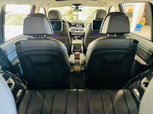 Used 2019 BMW X7 xDrive50i image 9
