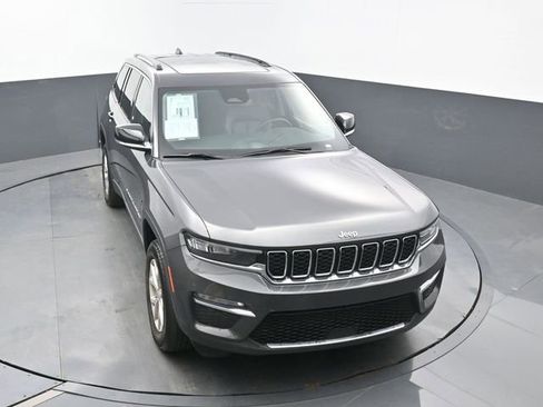 Used 2022 Jeep Grand Cherokee Limited image 52