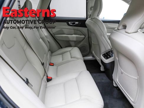 Used 2022 Volvo XC60 B6 Inscription w/ Advanced Package image 28