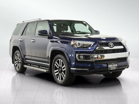 Used 2019 Toyota 4Runner Limited AWD/4WD image 7
