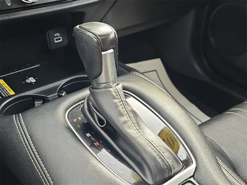 Certified 2023 Honda HR-V EX-L image 17