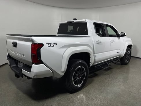 Certified 2025 Toyota Tacoma TRD Sport AWD/4WD image 3