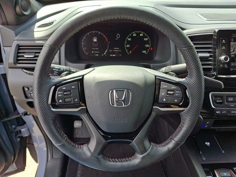 Certified 2025 Honda Ridgeline Black Edition image 20