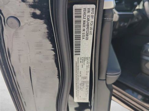 Used 2026 Jeep Grand Cherokee Limited AWD/4WD image 15