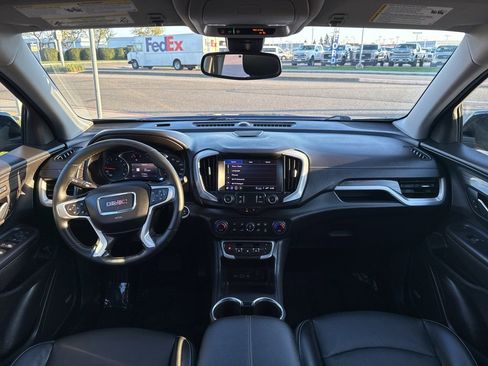 Used 2023 GMC Terrain SLT w/ Infotainment Package II image 22