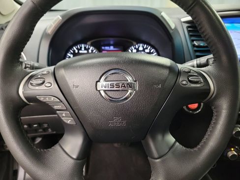 Used 2016 Nissan Pathfinder Platinum AWD/4WD image 26