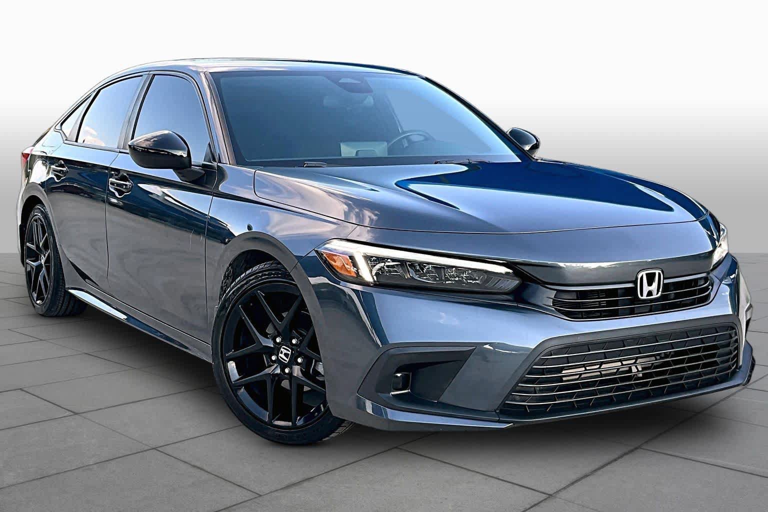 Used 2024 Honda Civic Sport image 3