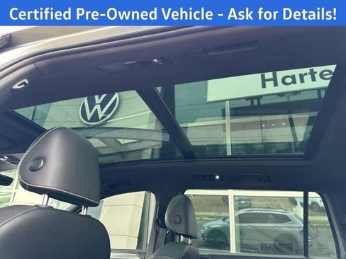 Certified 2023 Volkswagen Tiguan SE R-Line AWD/4WD image 23