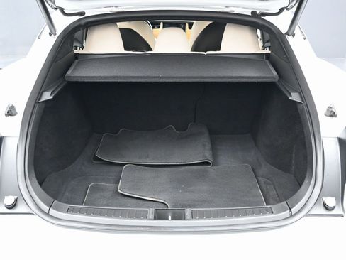 Used 2020 Tesla Model S Long Range Plus image 14