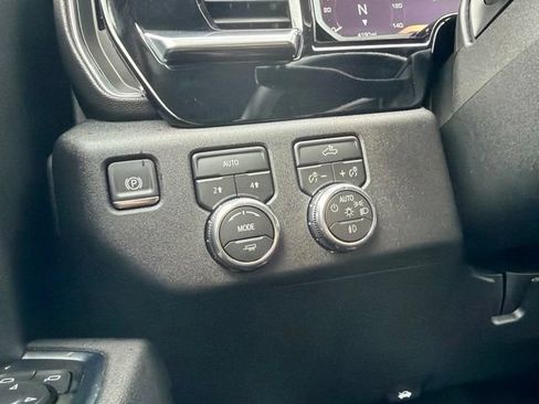 Used 2026 GMC Sierra 1500 Elevation AWD/4WD image 36