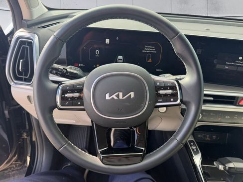 Used 2024 Kia Sorento SX FWD image 8