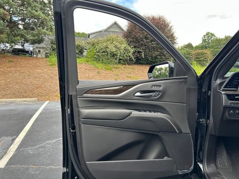 Used 2024 Cadillac Escalade Sport Platinum w/ Heavy-Duty Trailer Package AWD/4WD image 62