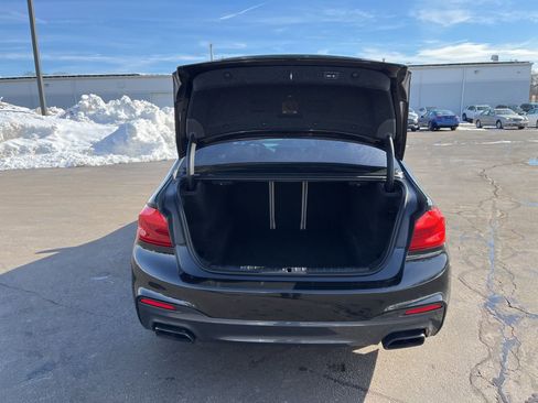 Used 2020 BMW M550i xDrive w/ Premium Package image 23