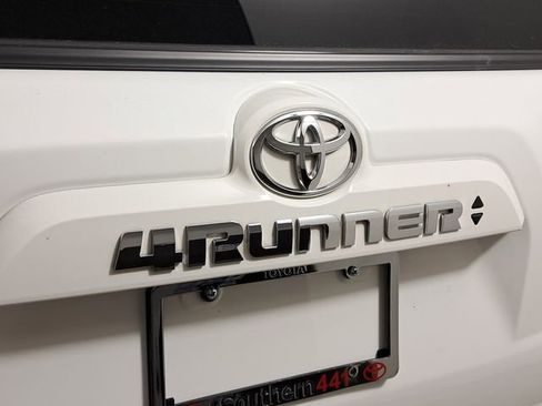 Used 2023 Toyota 4Runner SR5 Premium w/ Moonroof Package image 9