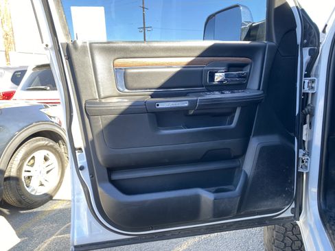 Used 2018 RAM 2500 Laramie image 21