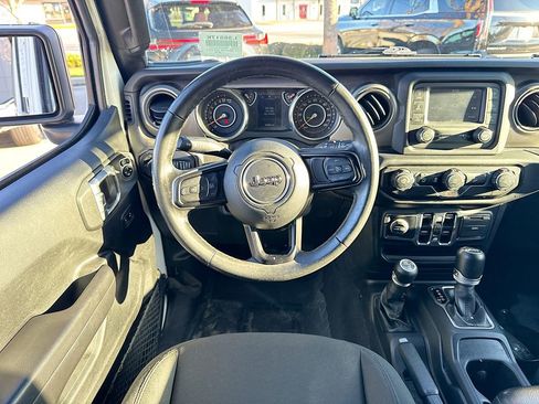 Used 2019 Jeep Wrangler Unlimited Sport S image 11