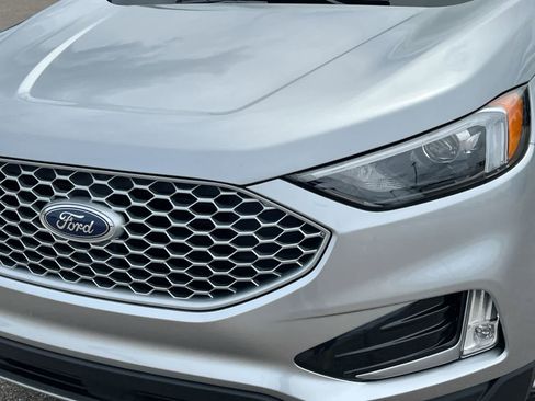 Used 2023 Ford Edge SEL w/ Convenience Package AWD/4WD image 11