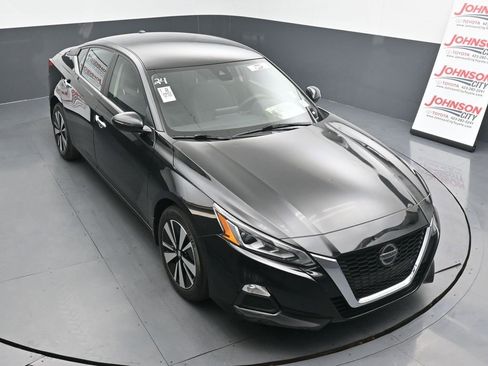 Used 2022 Nissan Altima 2.5 SV image 22
