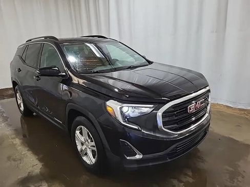 Used 2018 GMC Terrain SLE w/ Infotainment Package I FWD image 3
