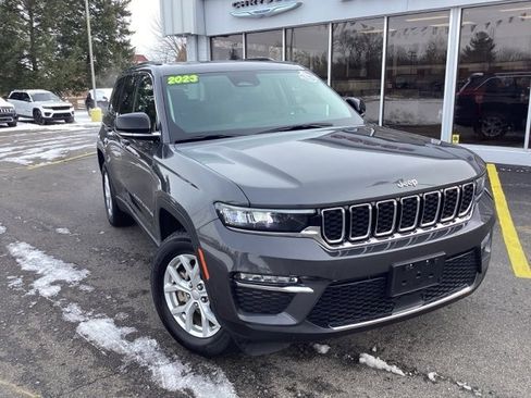 Certified 2023 Jeep Grand Cherokee Limited image 2