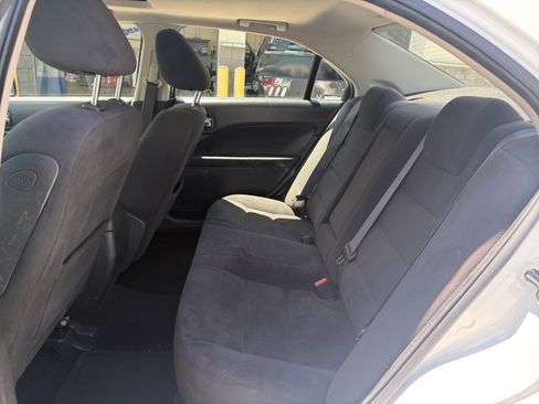 Used 2009 Ford Fusion SE FWD image 19