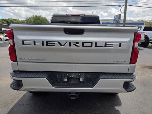 Used 2019 Chevrolet Silverado 1500 Custom w/ Custom Value Package image 17