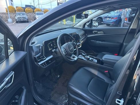 Used 2023 Kia Sportage EX w/ EX Premium Package image 9