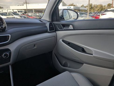 Used 2019 Hyundai Tucson SE image 17