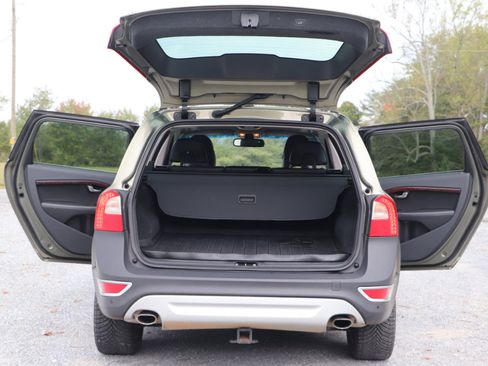 Used 2011 Volvo XC70 T6 image 5