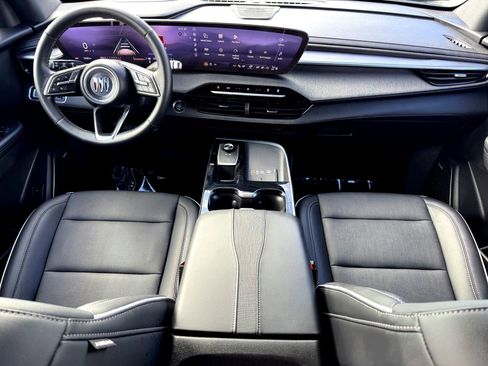 Used 2025 Buick Enclave Preferred image 22