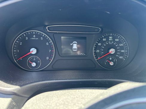Used 2019 Kia Sorento AWD V6 image 15