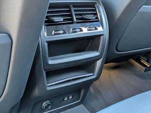 Used 2025 BMW X5 xDrive50e w/ Parking Assistance Package image 19