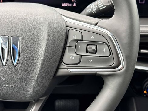 Used 2025 Buick Encore GX Sport Touring w/ Comfort Package AWD/4WD image 9