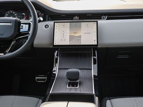 New 2026 Land Rover Range Rover Evoque Dynamic SE image 24