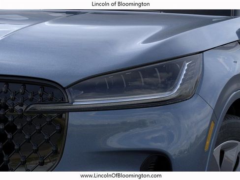 New 2026 Lincoln Aviator AWD w/ Jet Appearance Package image 21